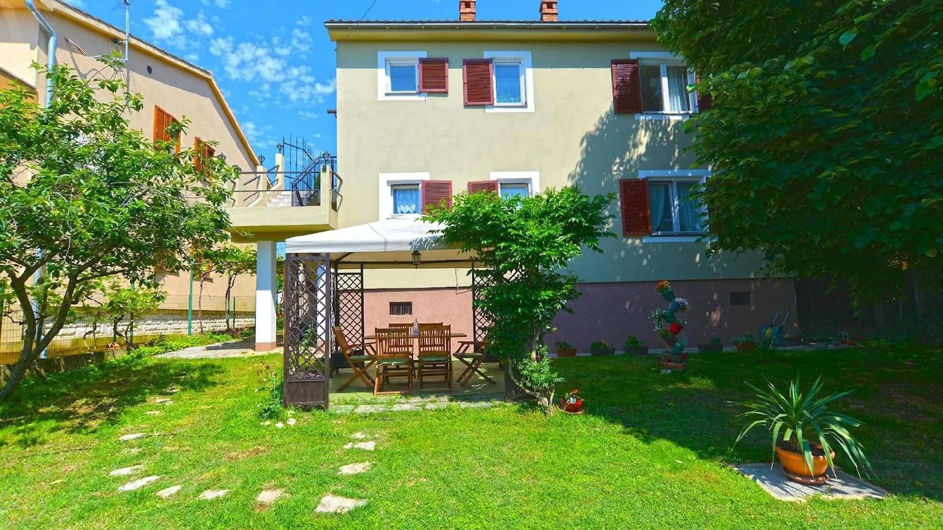 Appartement Ferienwohnung Fuer 6 Personen Ca 80 Qm In Valbandon, Istrien Istrische Riviera Kroatië